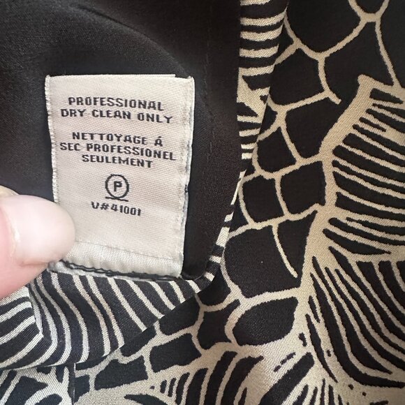 Diane Von Furstenberg black and cream long sleeve 100% silk top. Size 0. - Picture 11 of 11